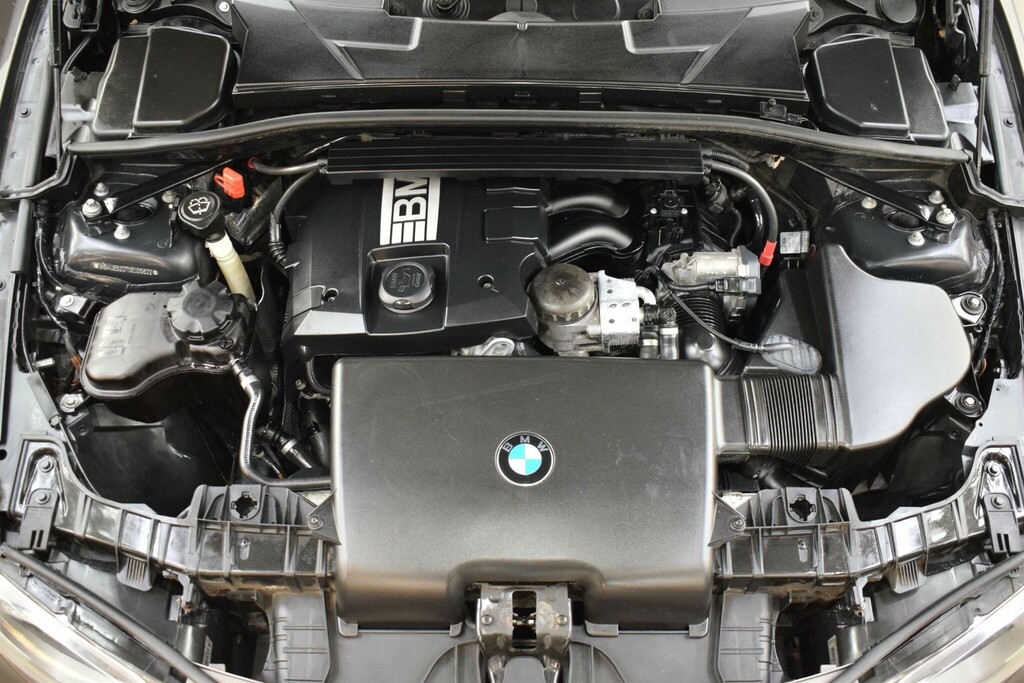 BMW 1 Series 2.0 118I Steptronic Euro 4 Brown #4