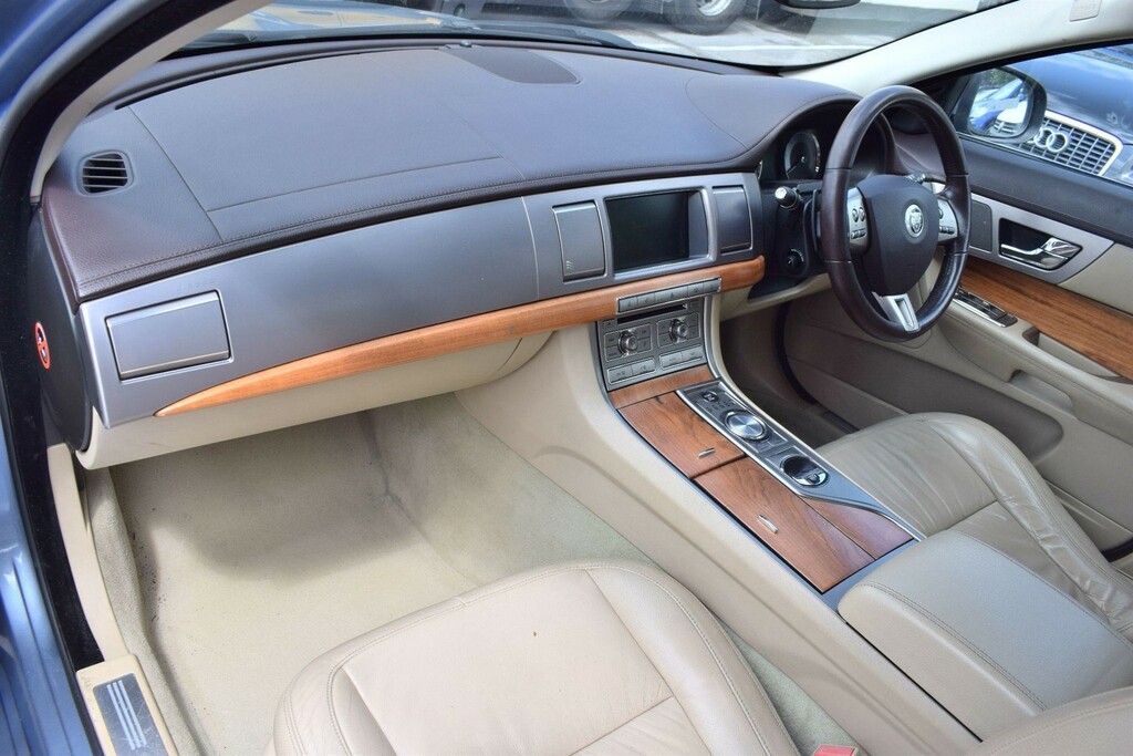 Jaguar XF 2.7D V6 Luxury Euro 4 Blue #5