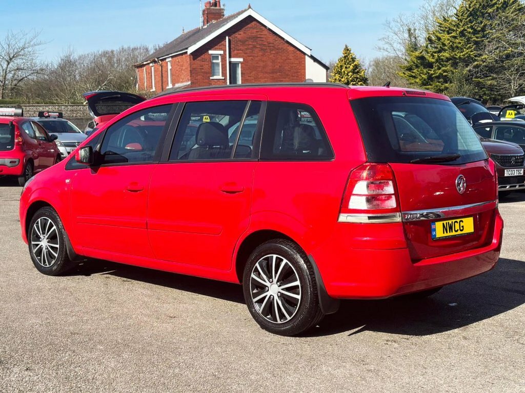 Vauxhall Zafira 1.6L Exclusiv NK13VCZ Red #6