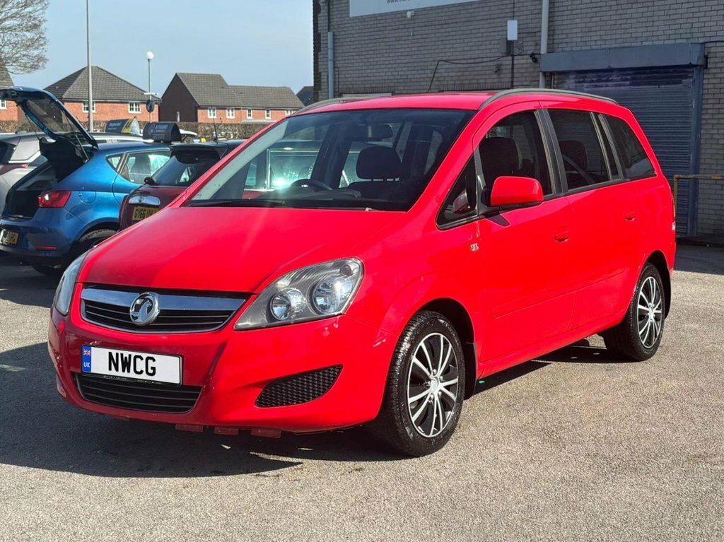 Vauxhall Zafira 1.6L Exclusiv NK13VCZ Red #4