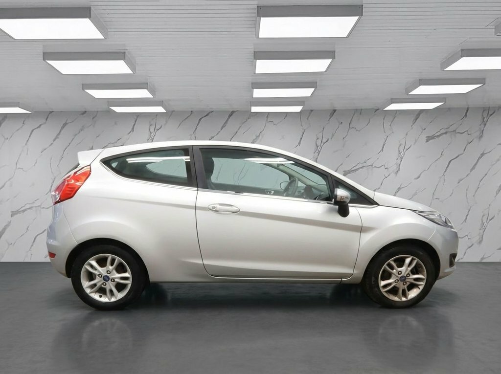 Ford Fiesta 1.3L Zetec AJ15YOK Silver #6