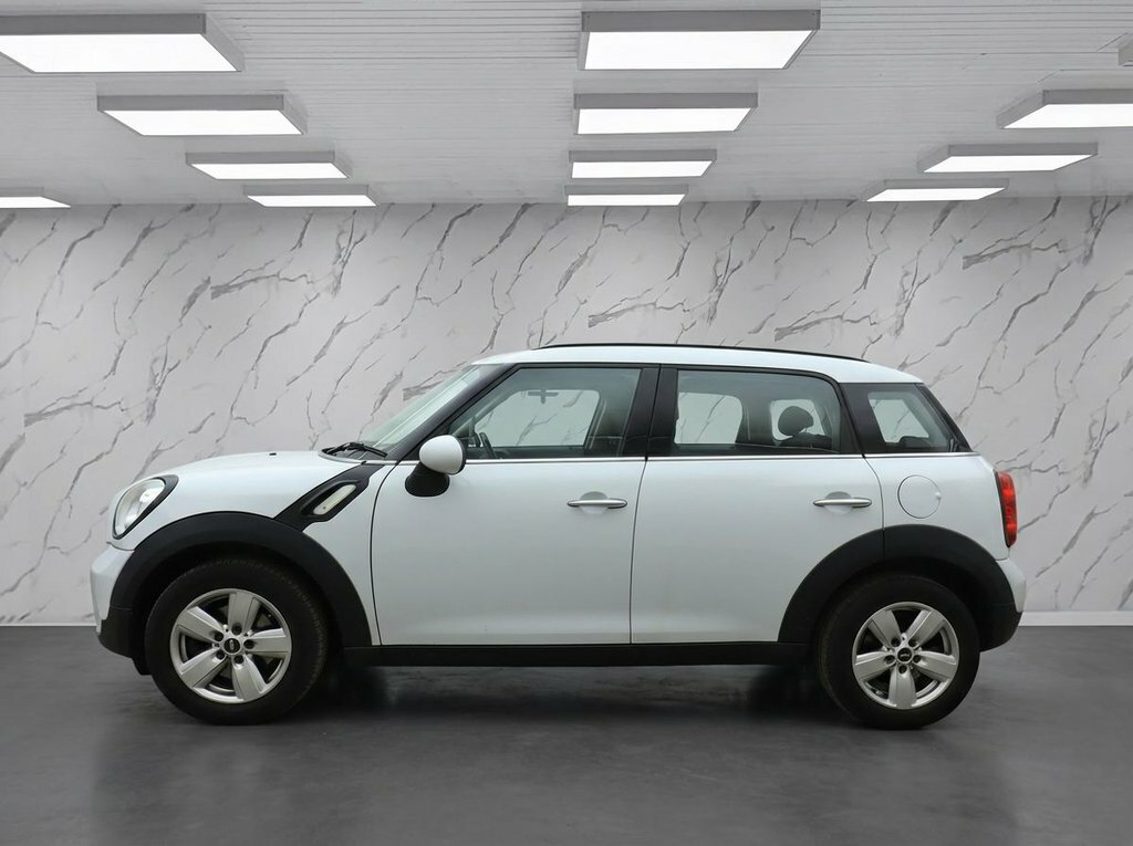 Mini Countryman 1.6L Cooper FY64ZGU White #5