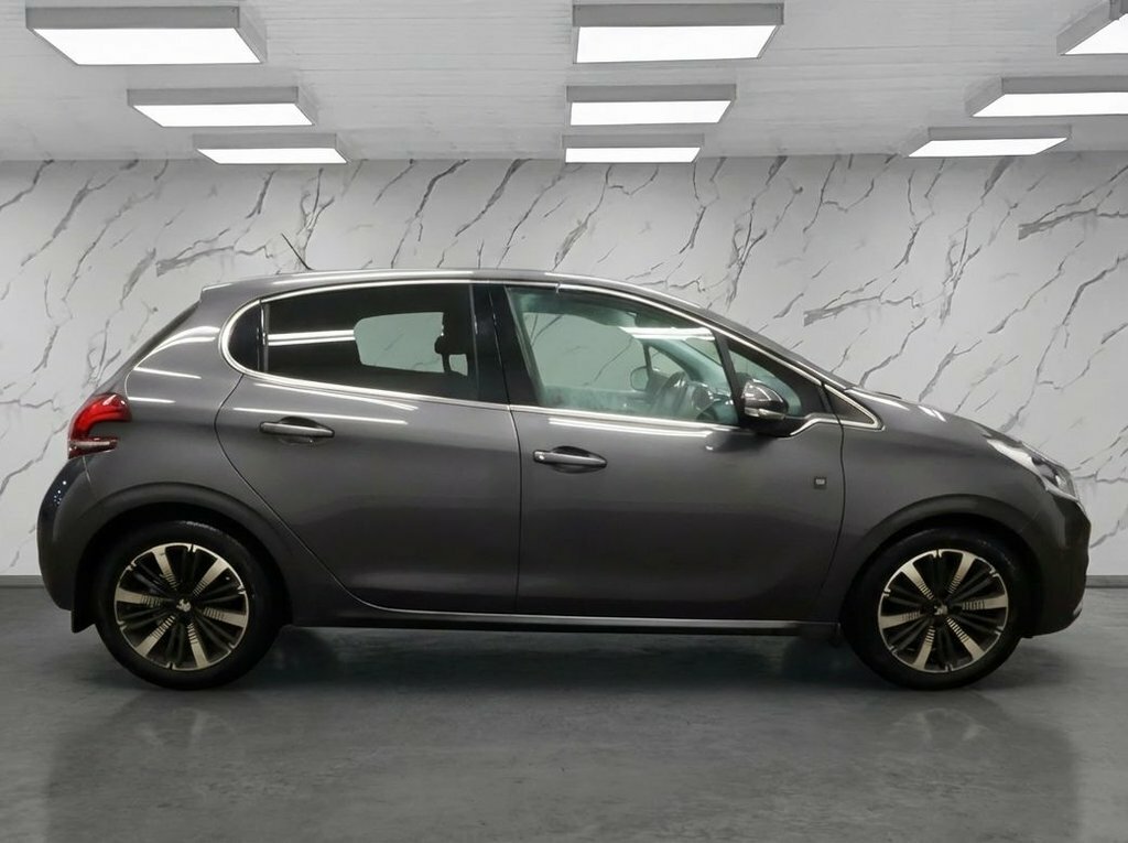 Peugeot 208 1.2L Tech Edition NJ69JWD Grey #5