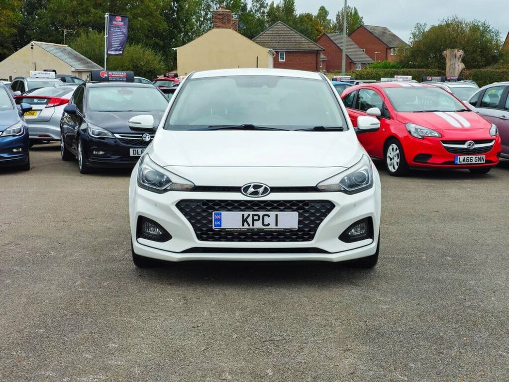Hyundai I20 1L Premium Nav MM18VUY White #3