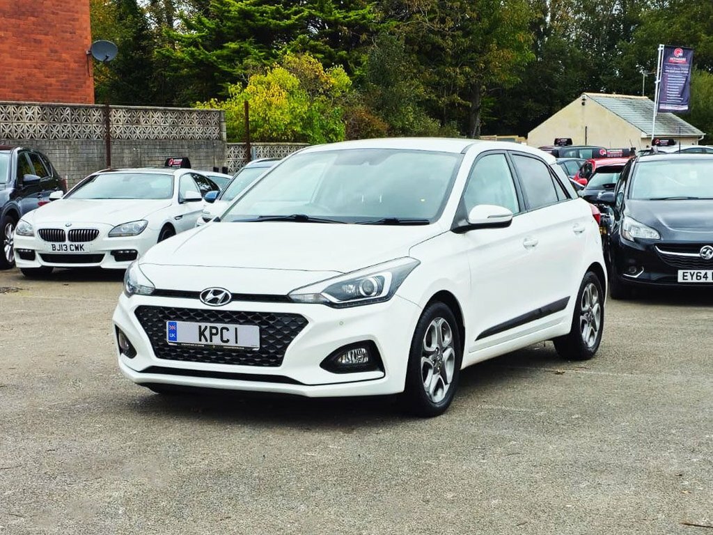Hyundai I20 1L Premium Nav MM18VUY White #4