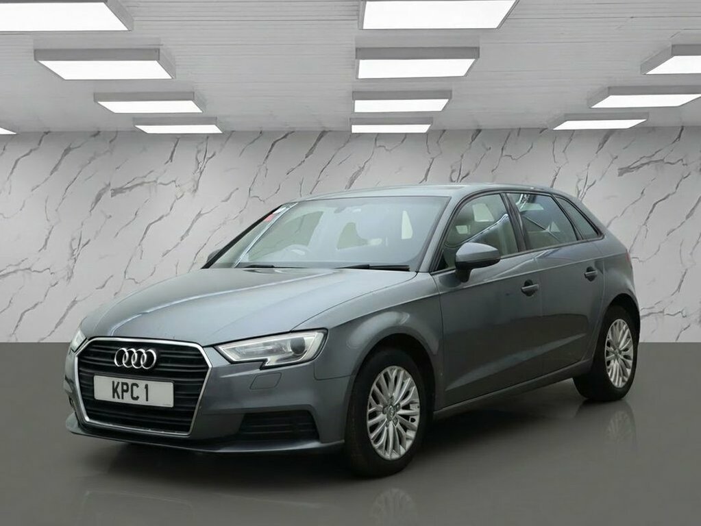 Audi A3 1.6L Se Technik CN67XMR Grey #2
