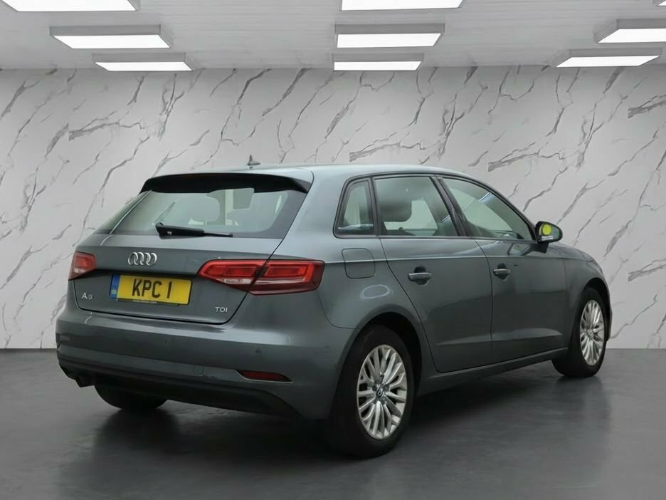 Audi A3 1.6L Se Technik CN67XMR Grey #4