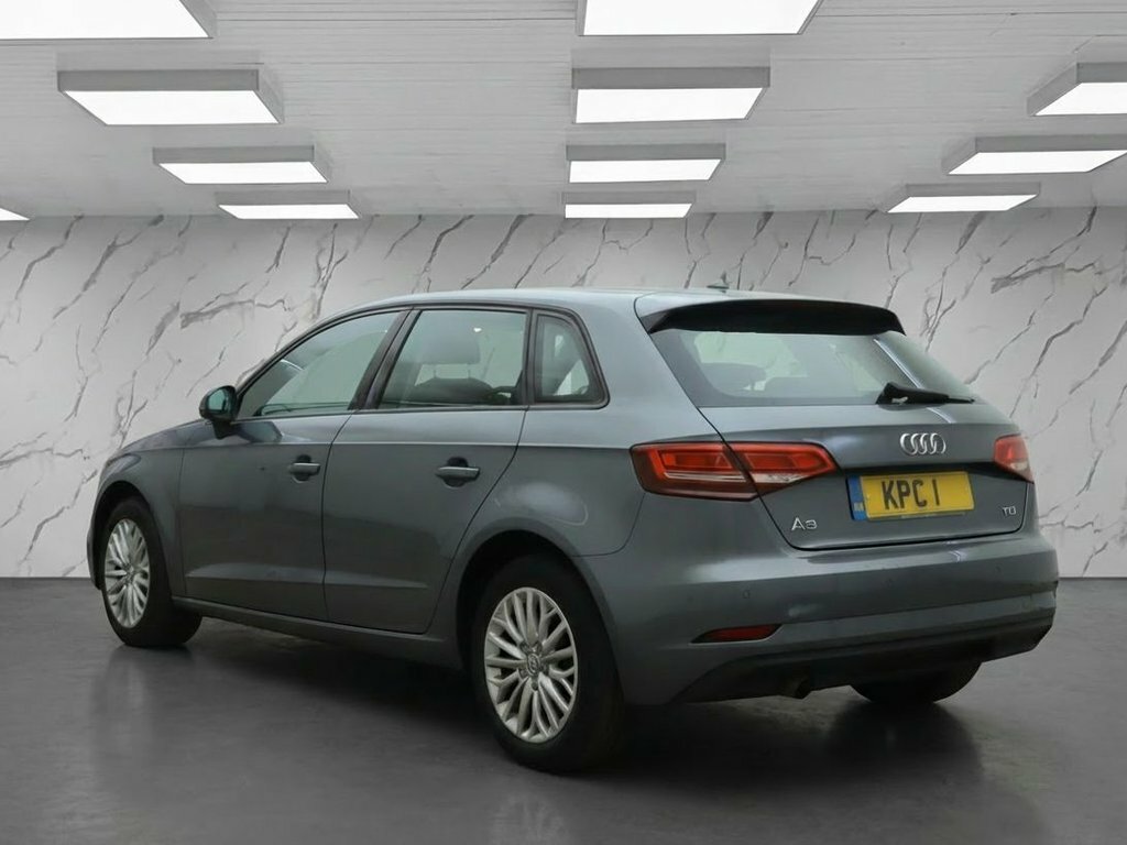Audi A3 1.6L Se Technik CN67XMR Grey #3