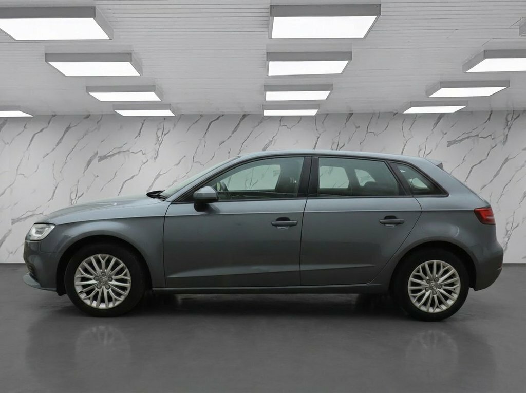 Audi A3 1.6L Se Technik CN67XMR Grey #5