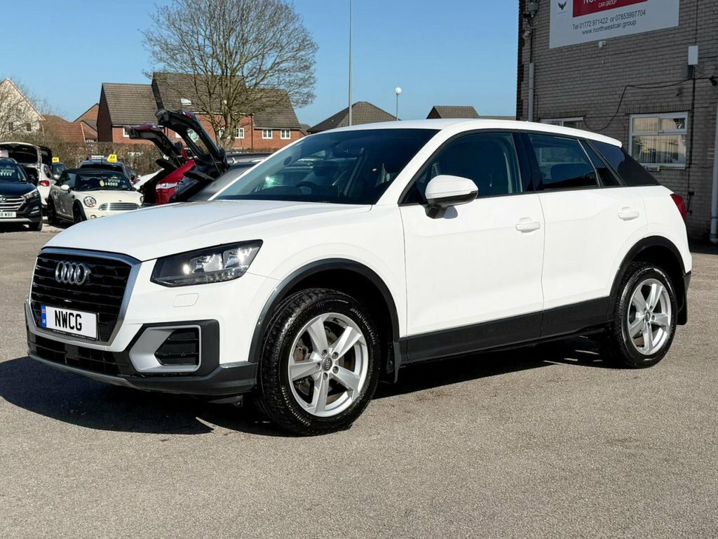 Audi Q2 Suv BK18EEP White #5