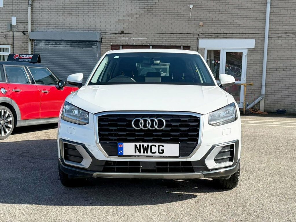 Audi Q2 Suv BK18EEP White #3