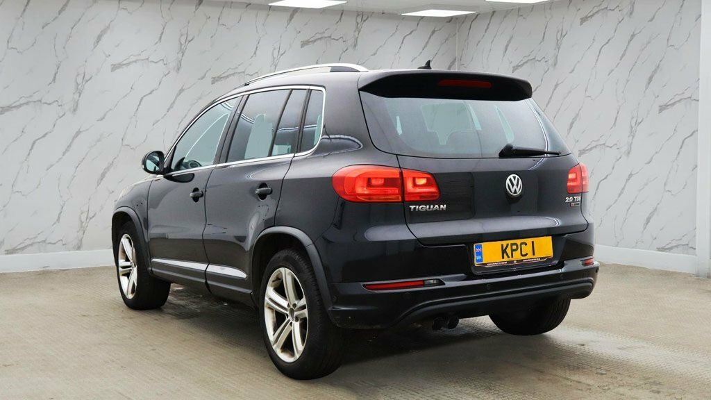 Volkswagen Tiguan 2L R-line Edition JC54BUR Black #3