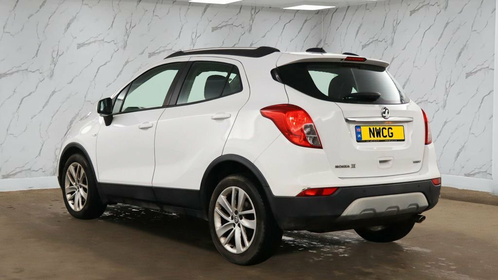 Vauxhall Mokka X 1.4L Active SJ17XRY White #4