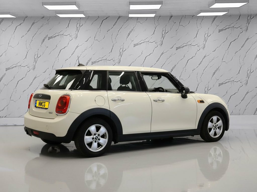 Mini Hatch 1.2L One EN65JJU White #6