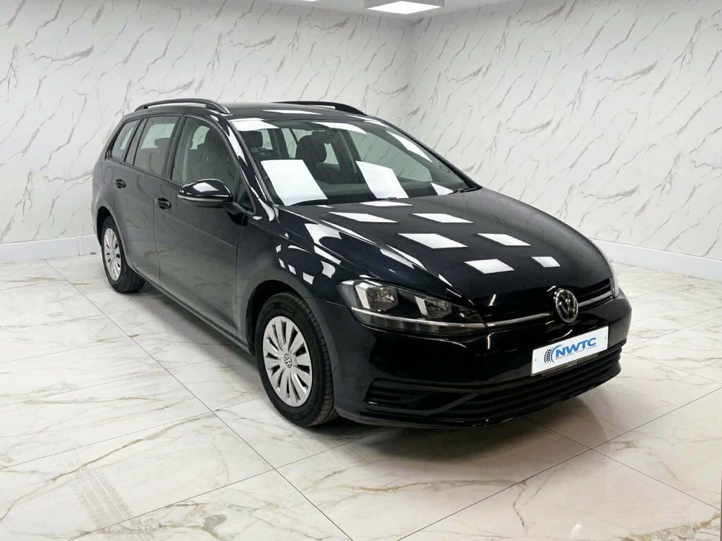 Volkswagen Golf 1.6L S FD67FUV Black #2