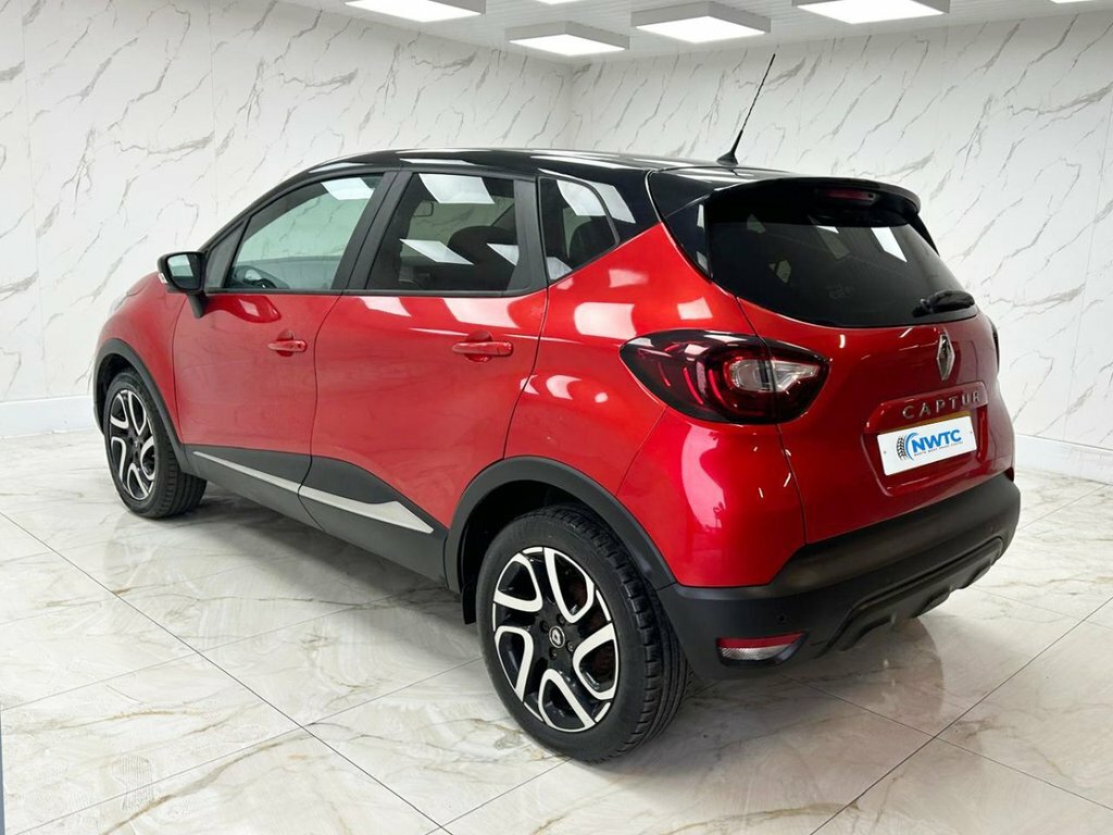 Renault Captur 0.9L Iconic HT19EFH Red #6