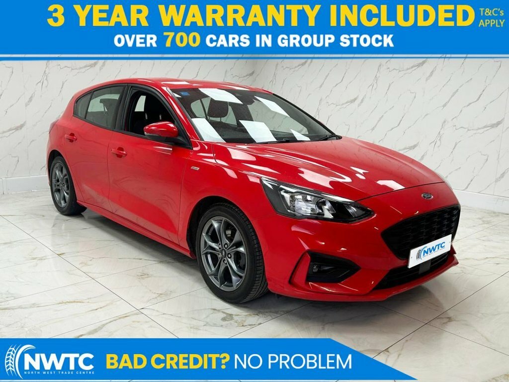 Ford Focus 1L St-line Red