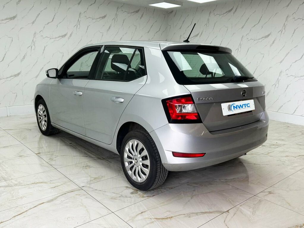 Skoda Fabia 1L S Silver #6