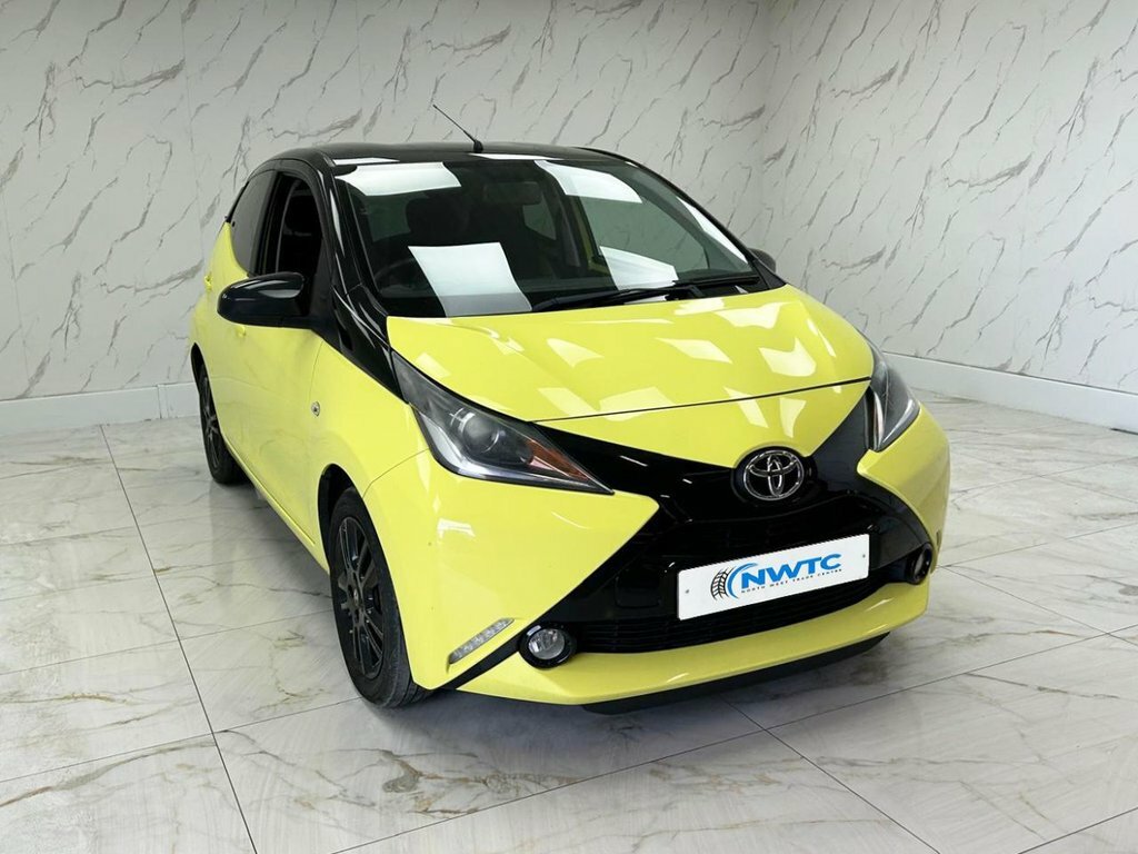 Toyota Aygo 1L X-cite 3 SL66DPN Yellow #2