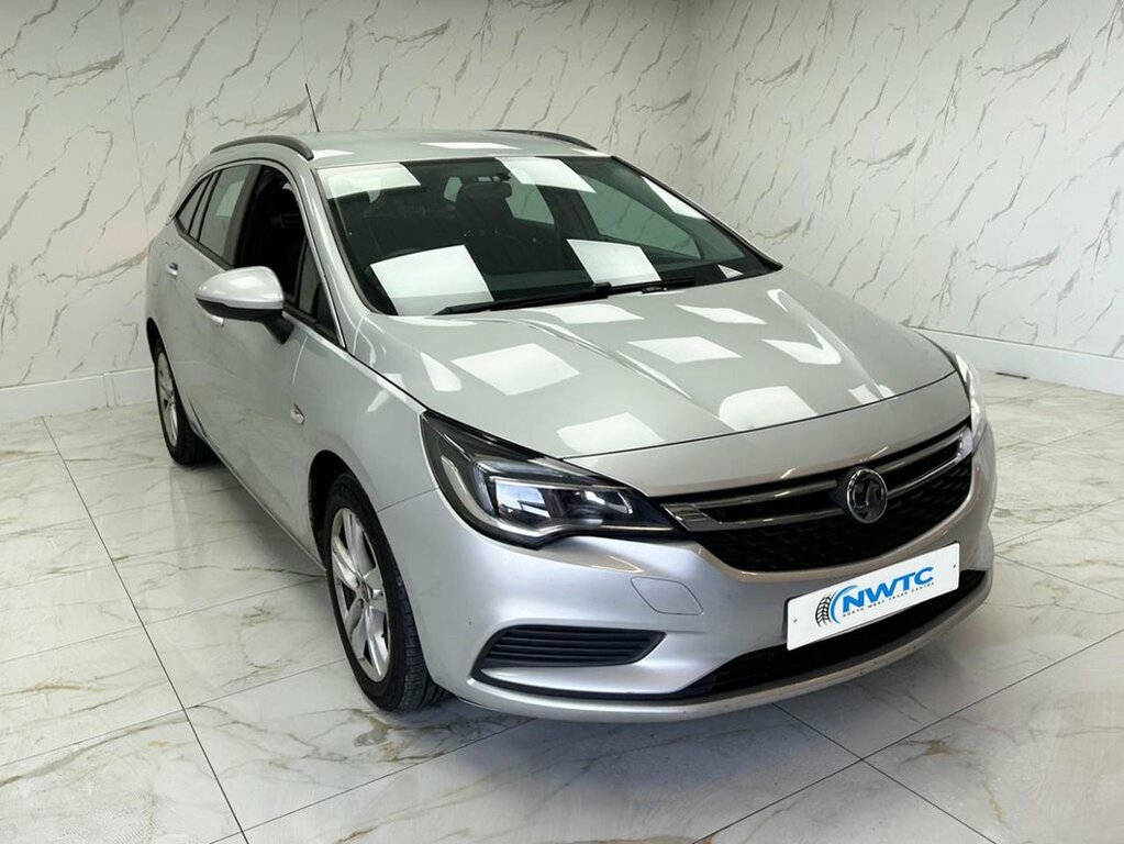 Vauxhall Astra Estate BV17UED Silver #2
