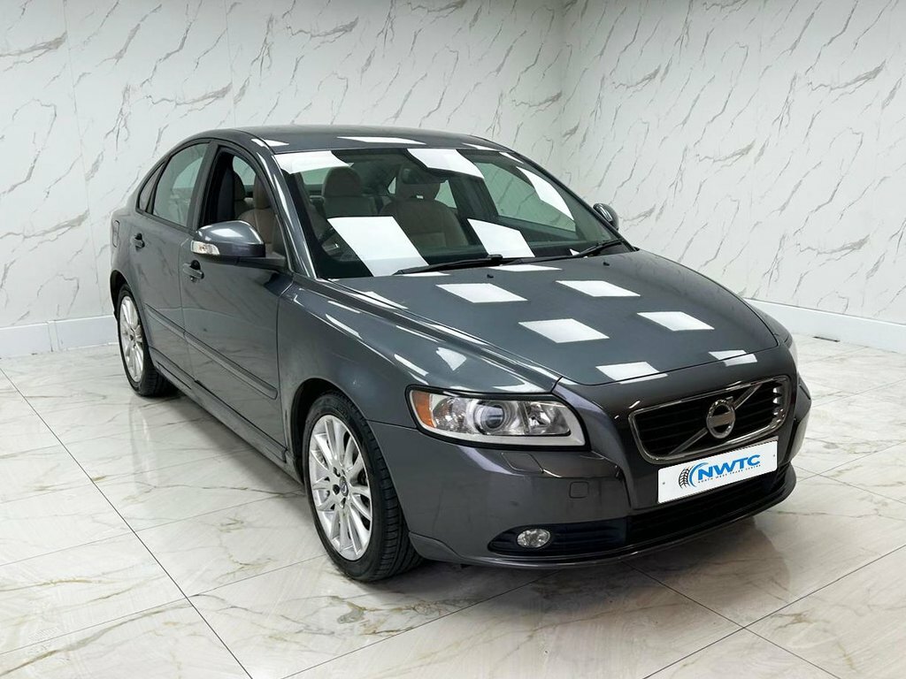 Volvo S40 1.6L Se Lux Edition Grey #2