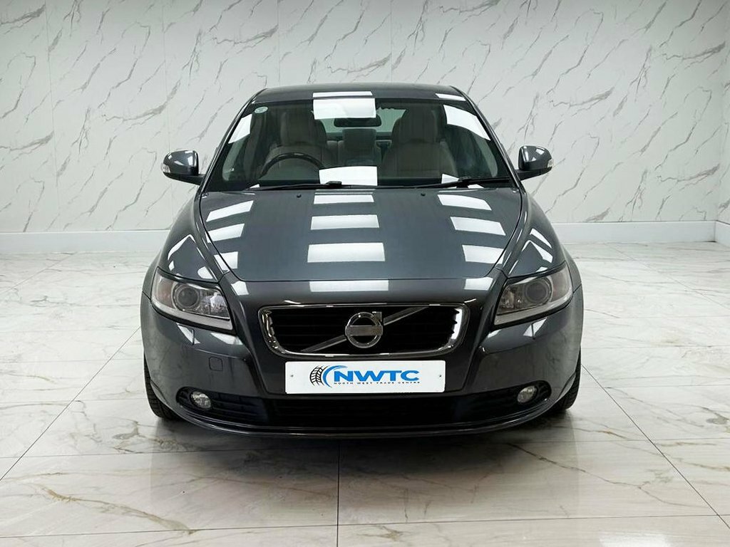 Volvo S40 1.6L Se Lux Edition Grey #3