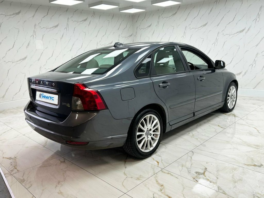 Volvo S40 Drive 115 Se Lux Edition Black #10