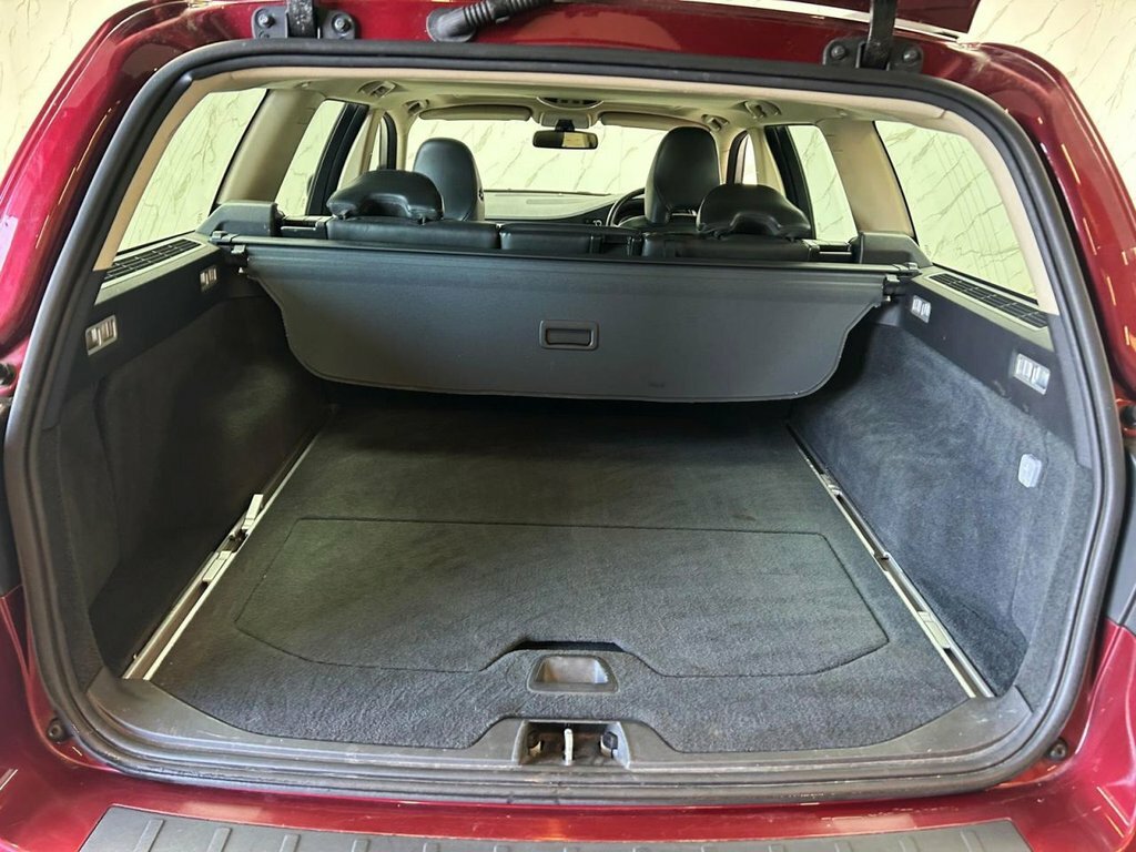 Volvo V70 2.5T Se Lux Rti Nav Geartronic Euro 4 Black #20