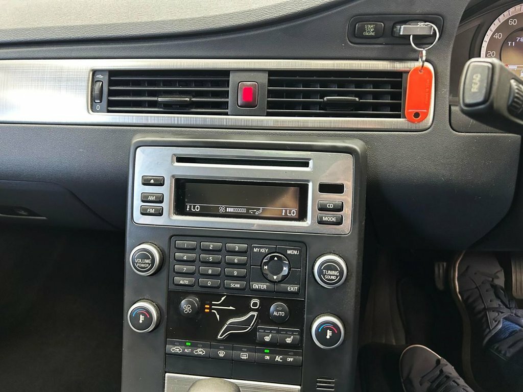 Volvo V70 2.5T Se Lux Rti Nav Geartronic Euro 4 Black #15