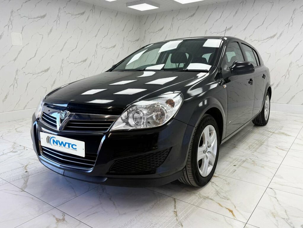Vauxhall Astra 1.4L Active DE10LCZ Black #4