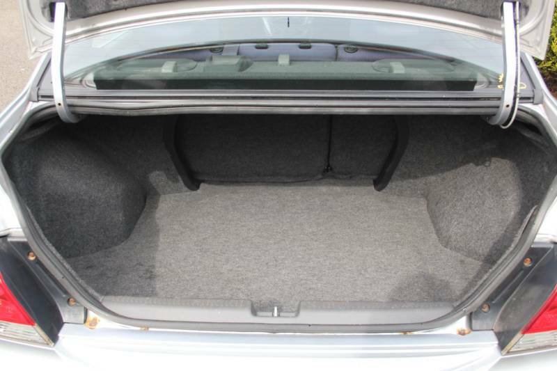 Mitsubishi Lancer Lancer Equippe Silver #13