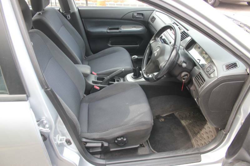 Mitsubishi Lancer Lancer Equippe Silver #6