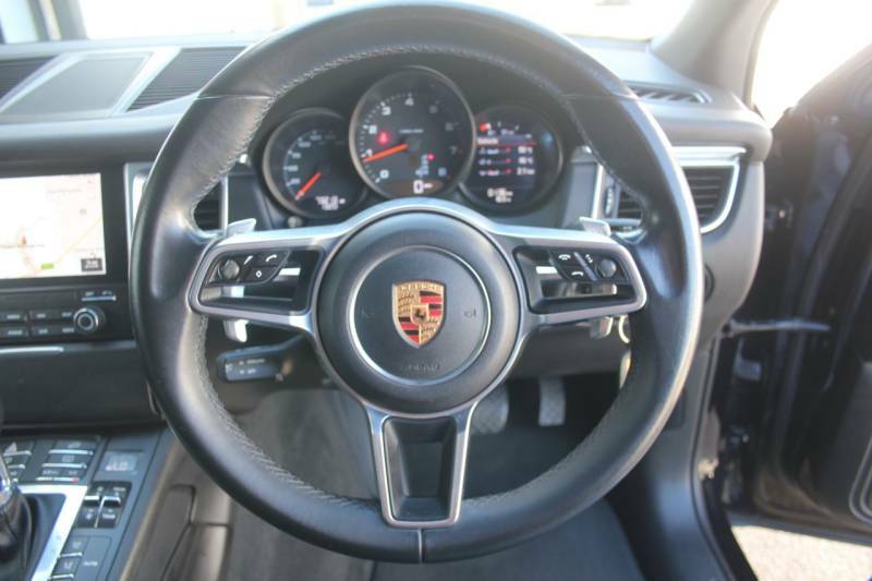Porsche Macan 252 2.0T Pdk - 2017 17 PY17JBO Black #3