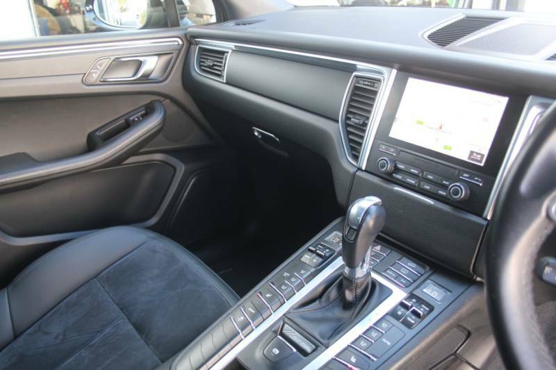 Porsche Macan 252 2.0T Pdk - 2017 17 PY17JBO Black #5