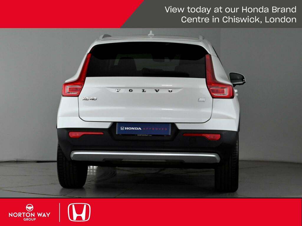 Volvo XC40 Inscription Pro T5 Plug-in Hybrid Fwd KR21SYG White #5