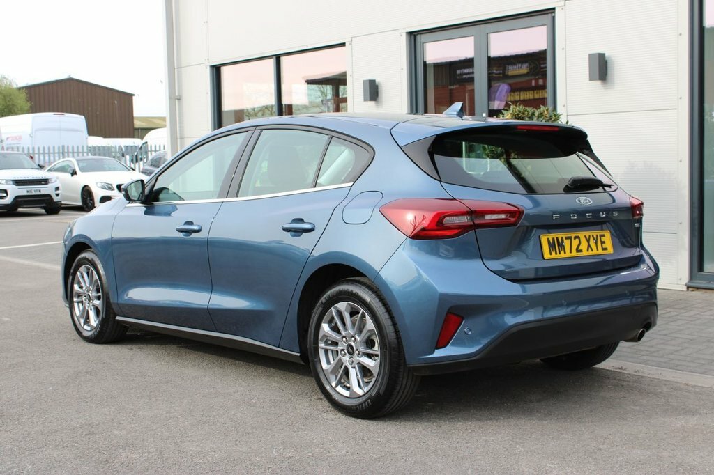 Ford Focus 1L Titanium Blue #4
