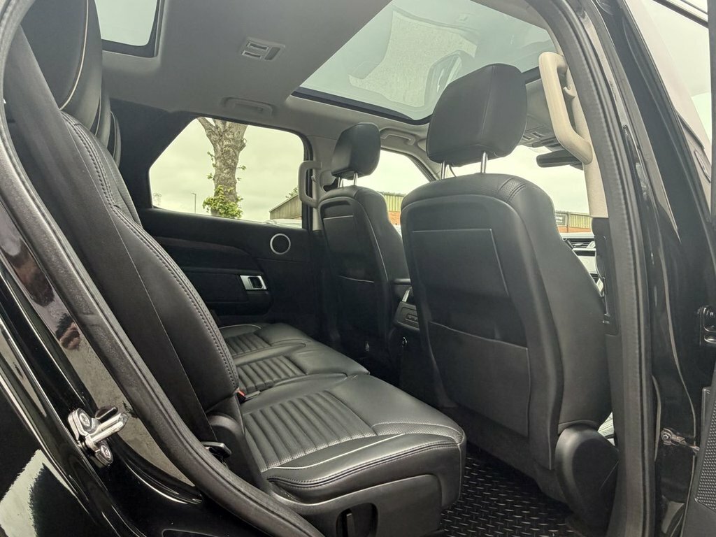 Land Rover Discovery 3L Hse HJ69OMY Black #5