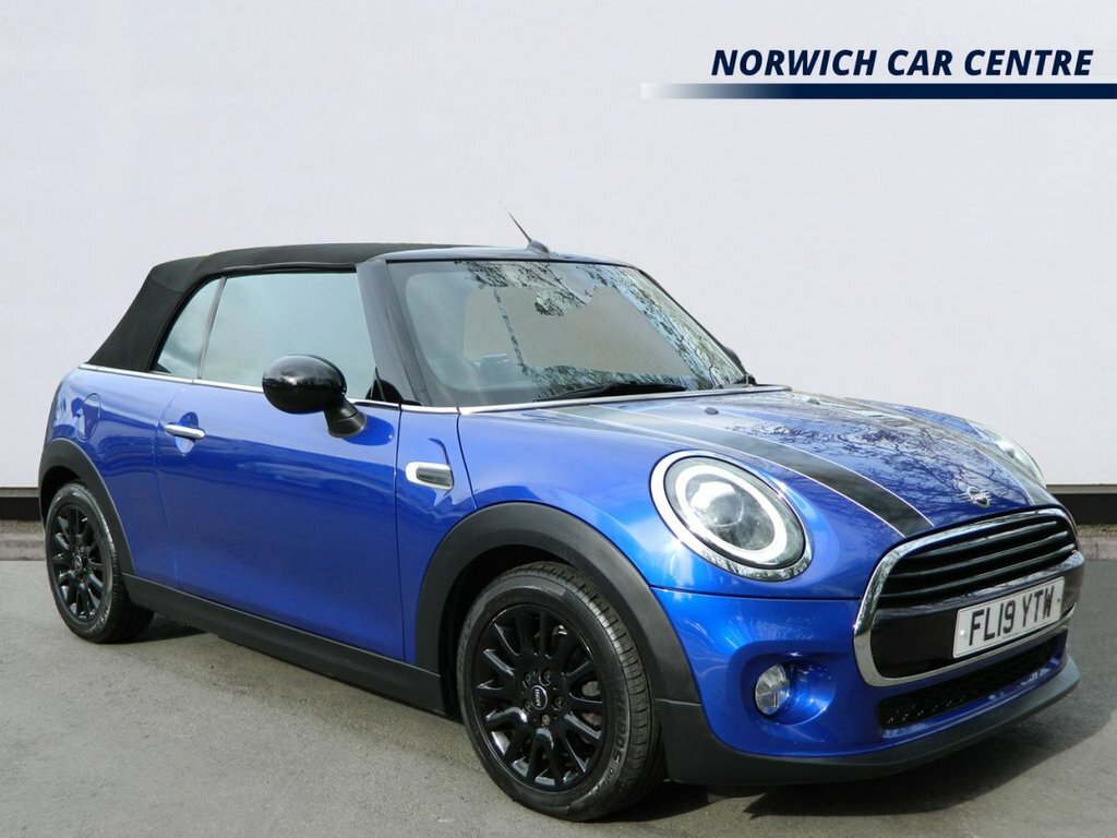 Mini Convertible 1.5L Cooper Classic Blue