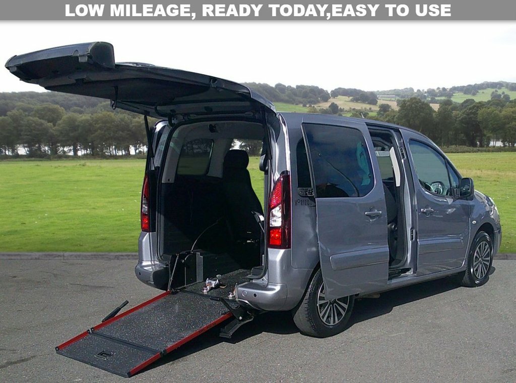 Peugeot Partner Tepee 1.6L Allure Grey