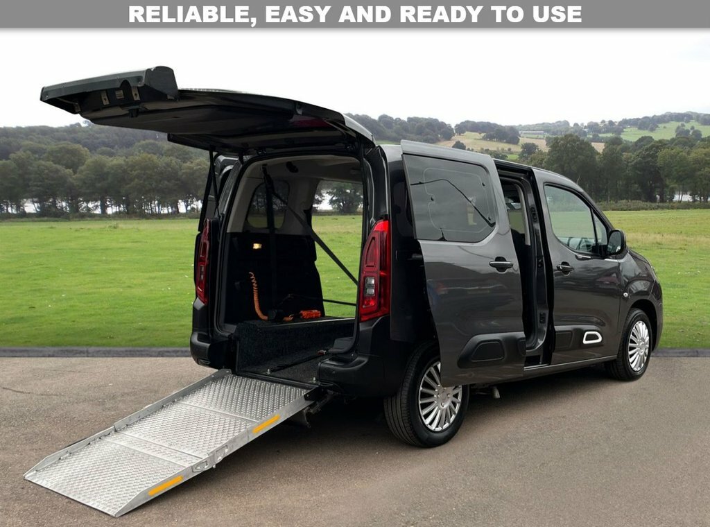 Citroen Berlingo 1.5L Feel Grey