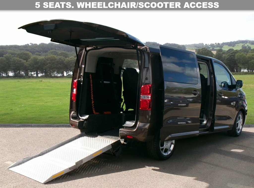 Citroen SpaceTourer 2L Business M Brown