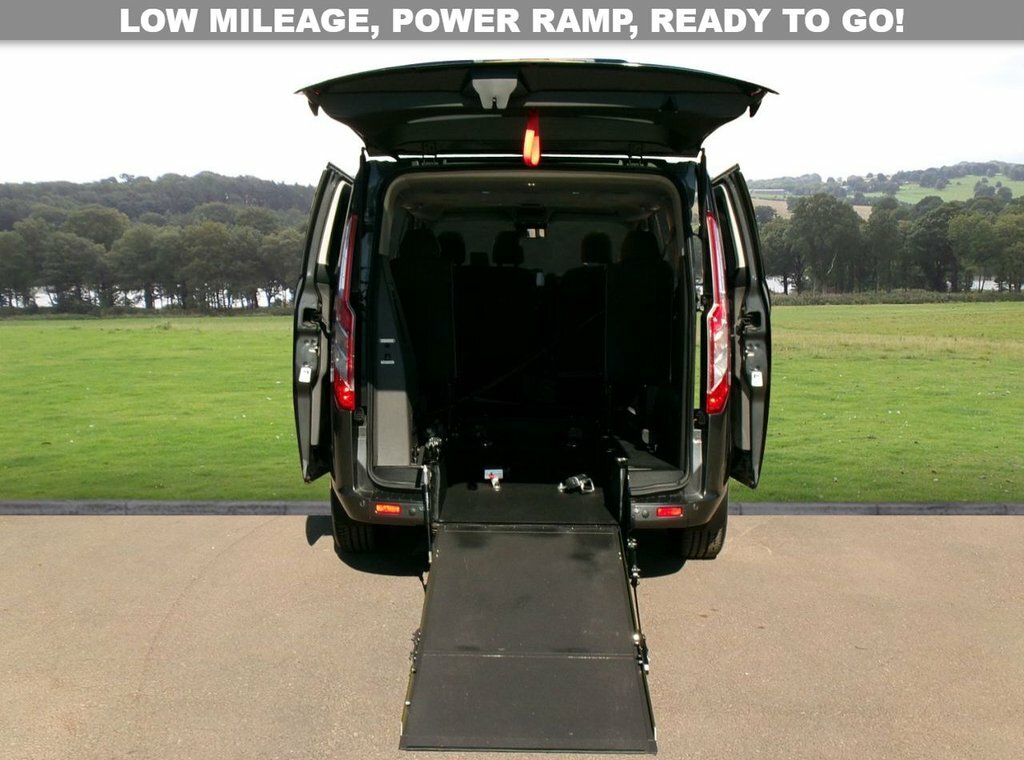 Ford Tourneo Custom 2L Titanium Grey