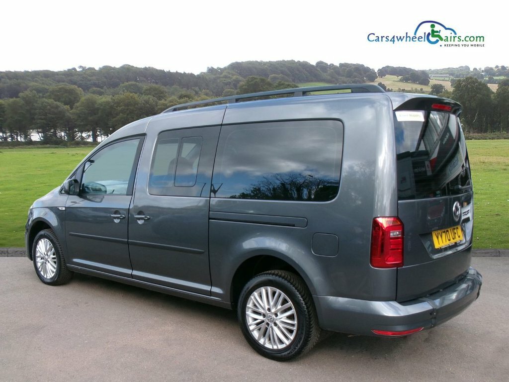 Volkswagen Caddy Maxi Life 2L Null YY70UFC Grey #4