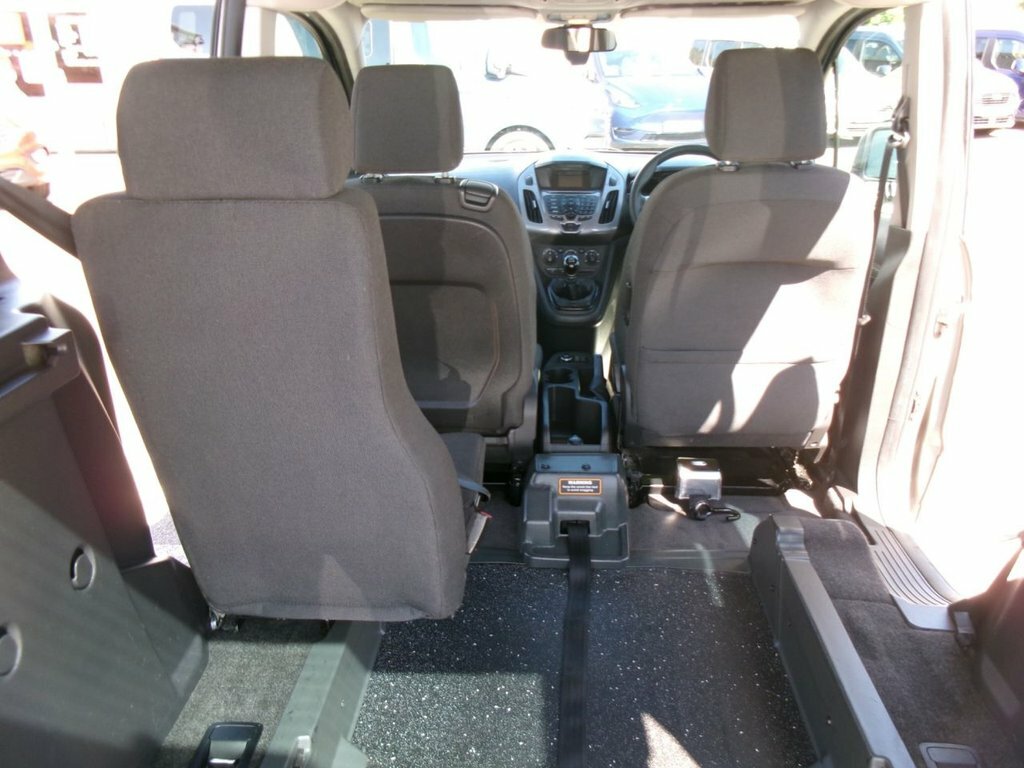 Ford Tourneo Connect 1.5L Zetec Silver #6
