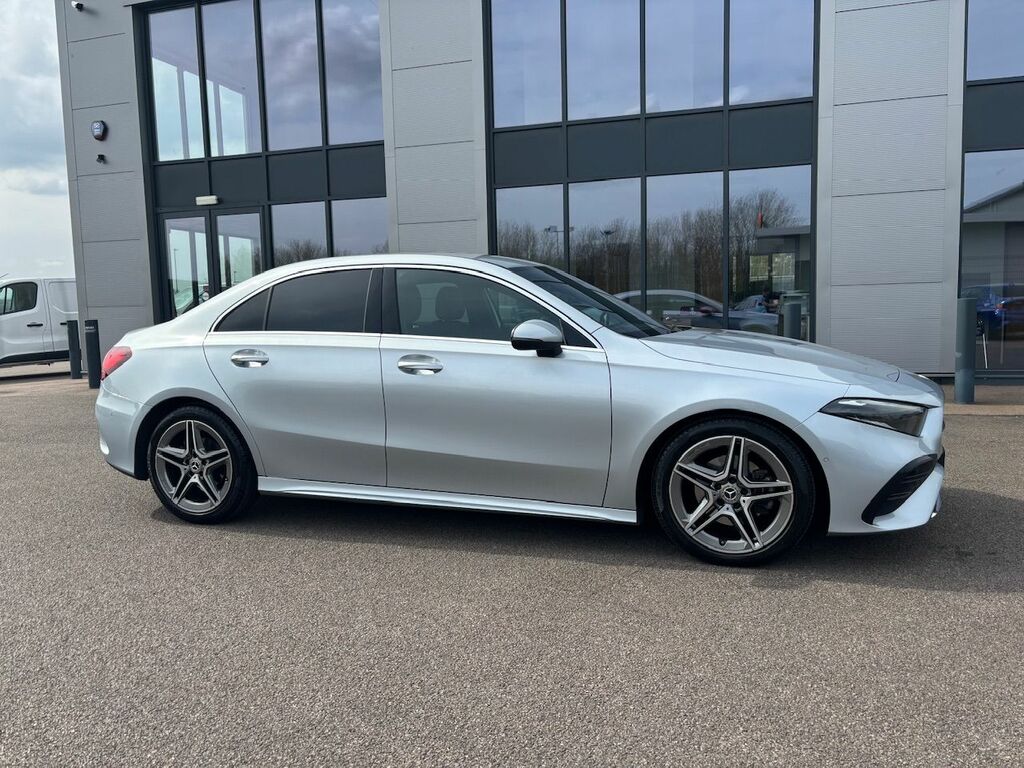 Mercedes-Benz A Class 1.3 A180h Mhev Amg Line Executive 150Ps KJ73XMD Silver #4