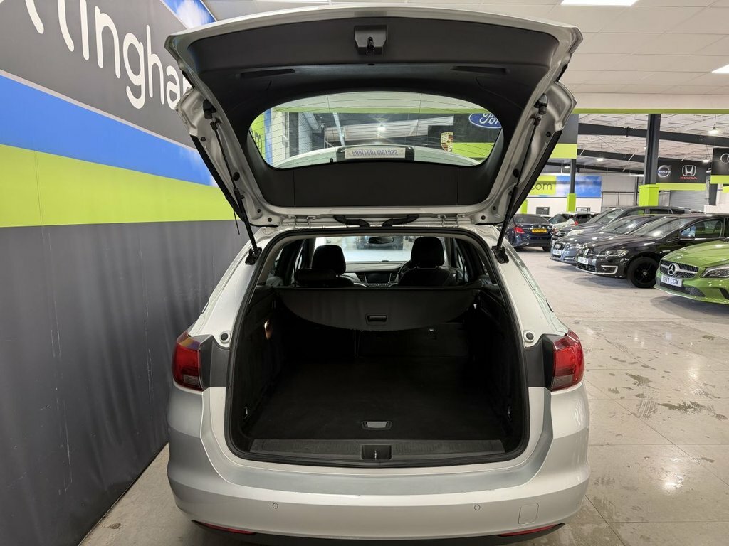 Vauxhall Astra 1.4L Tech Line NA17AKY Silver #6