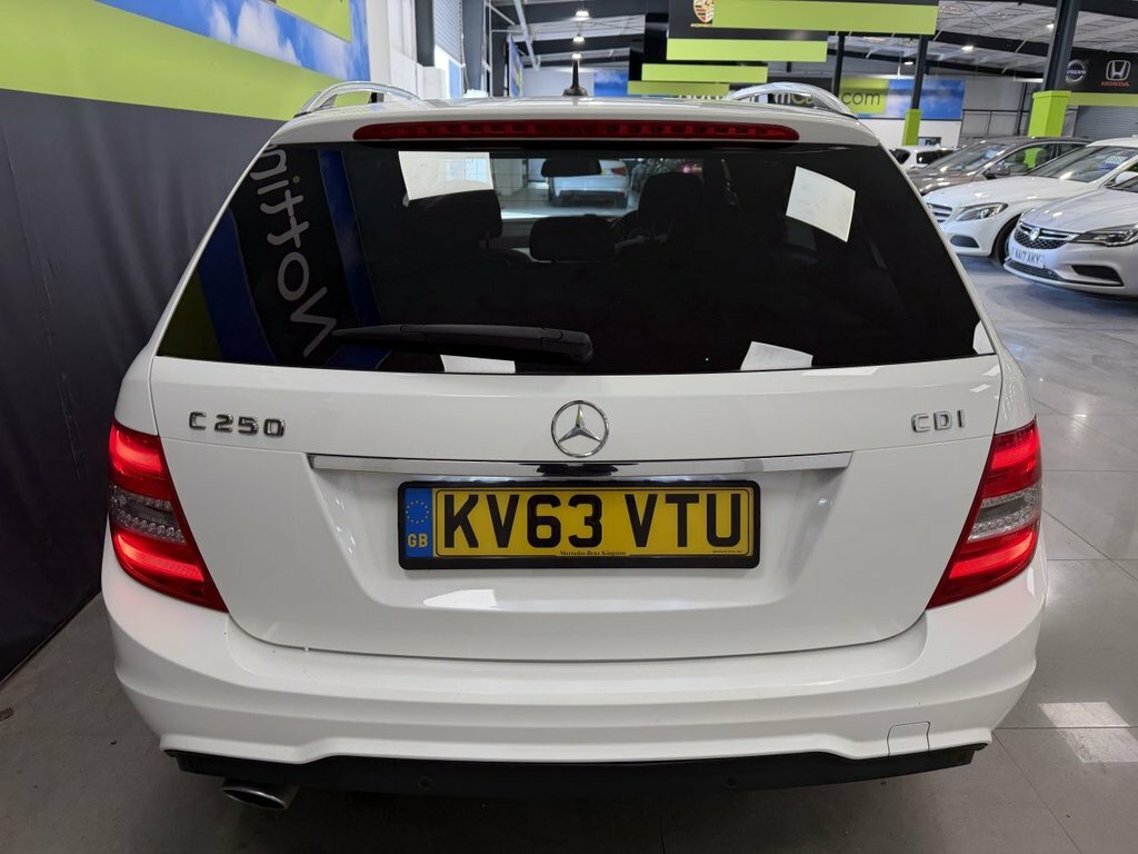 Mercedes-Benz C Class 2.1L Amg Sport Plus KV63VTU White #3