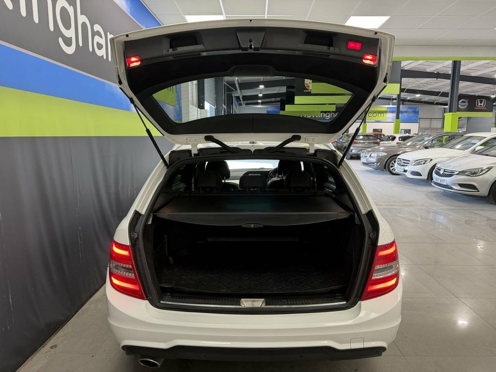 Mercedes-Benz C Class 2.1L Amg Sport Plus KV63VTU White #4