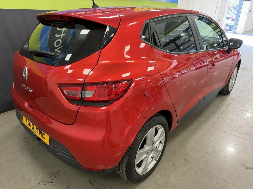 Renault Clio 1.2L Play Red #5
