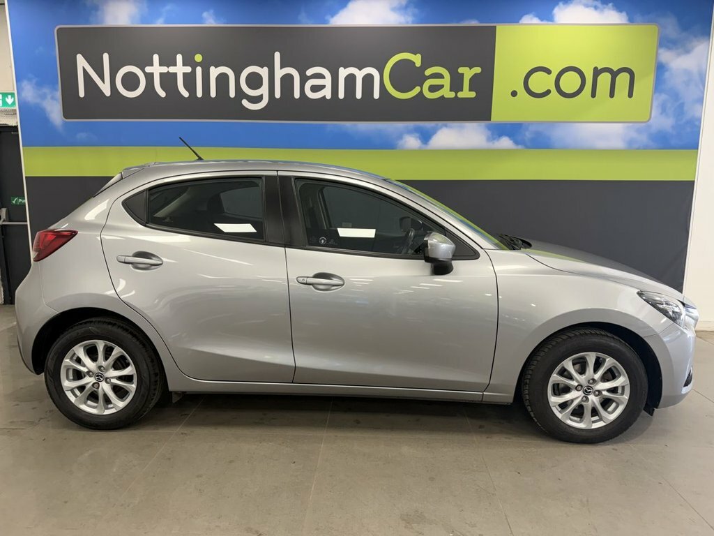 Mazda 2 1.5L Se-l Silver #4